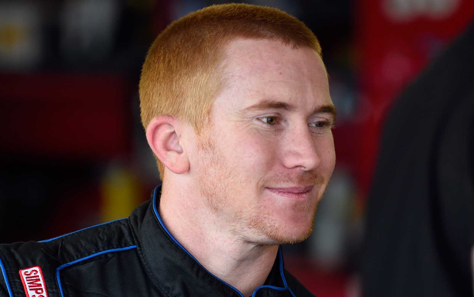 @nascarcasm: Other things in racing that last 12 hours, like Sebring ...