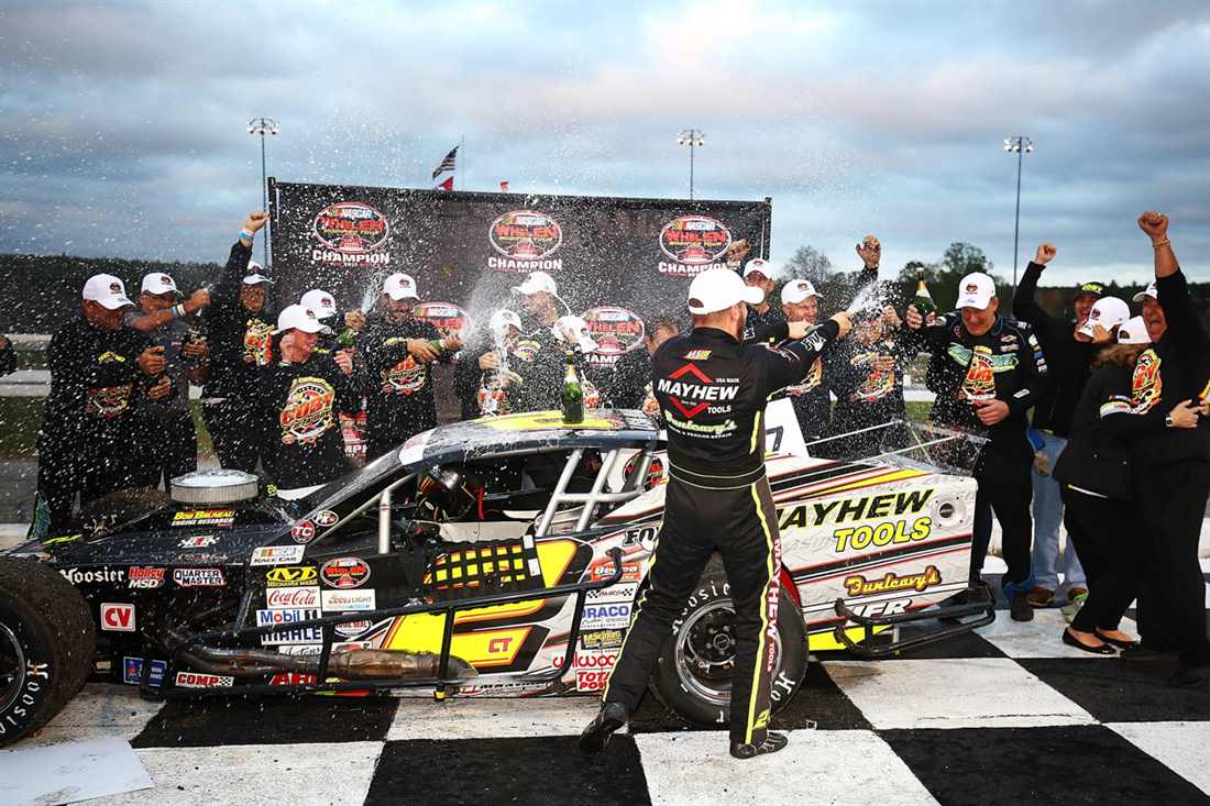 NASCAR Whelen Modified Tour at Thompson - Official Site Of NASCAR