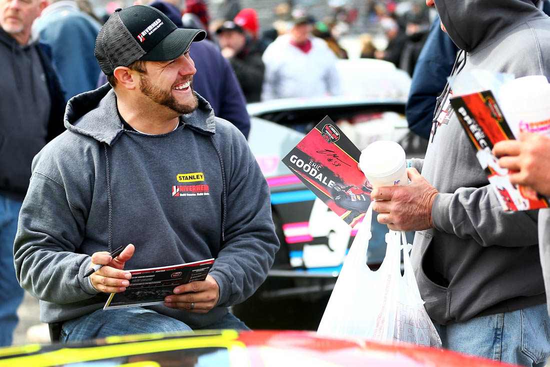 NASCAR Whelen Modified Tour at Thompson - Official Site Of NASCAR