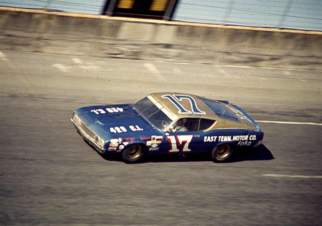 DuraMAX Drydene 400 presented by RelaDyne (May 1st) - Official Site Of ...